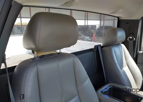 2013 Chevrolet Silverado 1500 Work Truck z USA, uszkodzony, nr VIN 1GCNCPEX9DZ248650